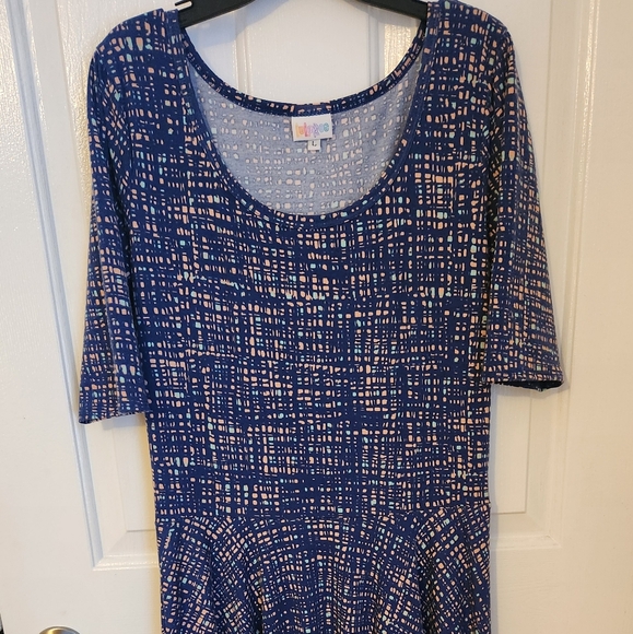 LuLaRoe Dresses & Skirts - LulaRoe Blue Patterned Dress